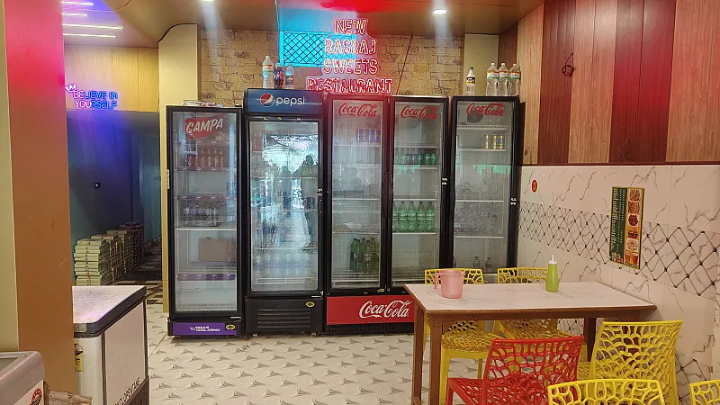 New Rasraj Sweets Restaurant