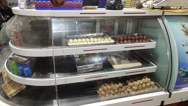 Gokul Mishthan Bhandar